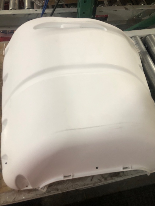 Photo 2 of Camco Mfg 40564 LP Tank Cover 20# SGL Polar White