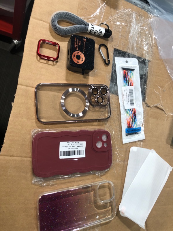 Photo 1 of NONREFUNDABLE** Phone accessory bundle