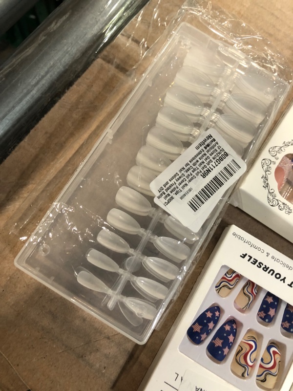 Photo 1 of MISC NAIL AND EYELASH BUNDLE**NO REFUNDS**