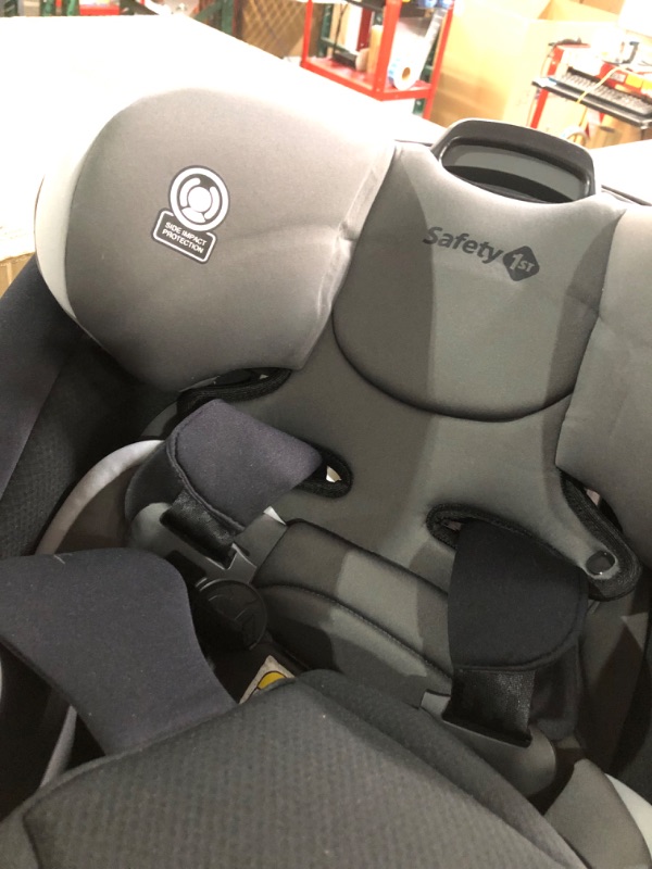 Photo 6 of Chicco KidFit Zip Plus 2-in-1 Belt-Positioning Booster Car Seat