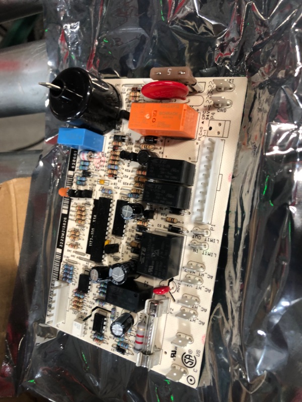 Photo 1 of NORCOLD INC Norcold 628661 Refrigerator Power Supply Circuit Board Appliance Components RV