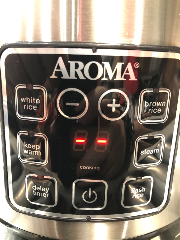 Photo 1 of ***LIGHTS UP WHEN PLUGGED IN - UNABLE TO TEST FURTHER***
Aroma Housewares Digital Cool-Touch Rice Grain Cooker and Food Steamer, Stainless, Silver, 4-Cup
