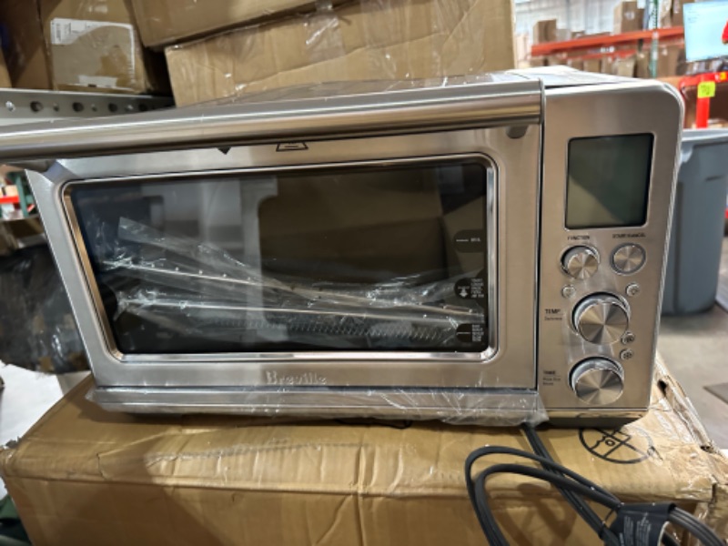 Photo 2 of * item used * damaged * not functional * sold for parts only *
Breville Smart Oven Air Fryer Toaster Oven, Brushed Stainless Steel, BOV860BSS
