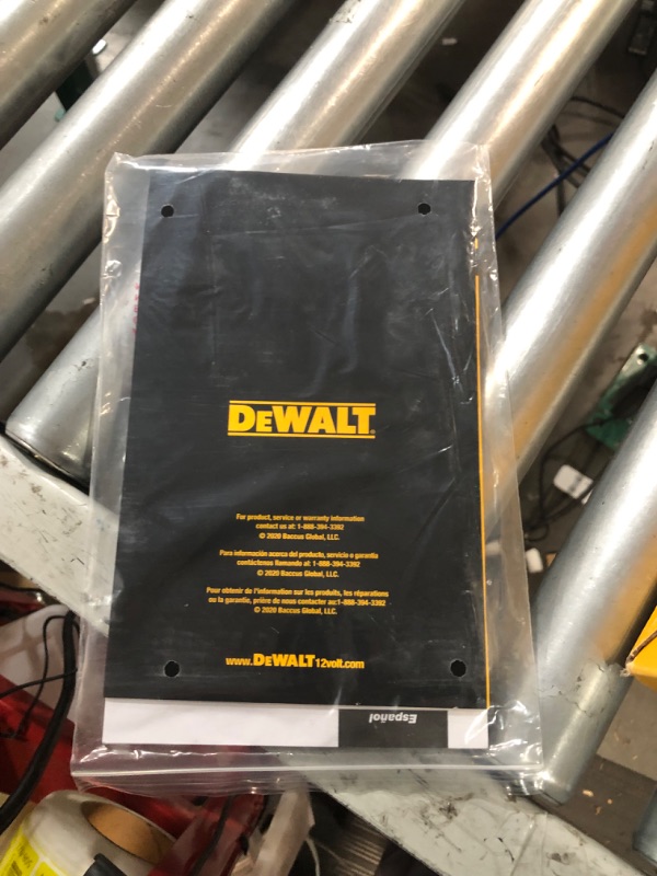 Photo 4 of DEWALT DXAEC801B 30 Amp Bench Battery Charger: 80 Amp Engine Start, 2 Amp Maintainer, 120V AC Outlet, 3.1A USB Port, Battery Clamps Single Battery Charger