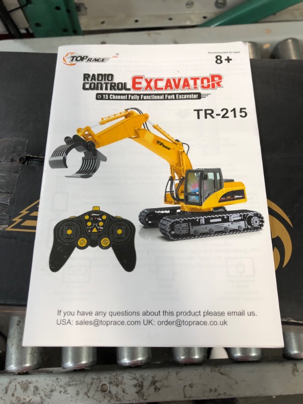 Photo 4 of * item used * missing remote *
Top Race 15 Channel Remote Control Excavator Construction Tractor - Remote Excavator Toy 