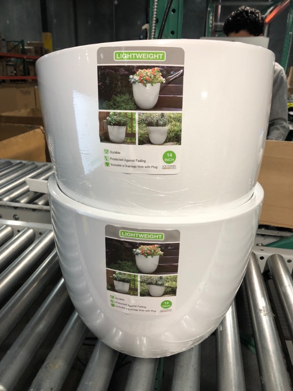 Photo 3 of (USED)Kante 14" Dia. Large Pure White PLASTIC Planter, Outdoor Indoor Modern Round Plant Pots, Lightweight, Heavy Duty, COMES WITH 2