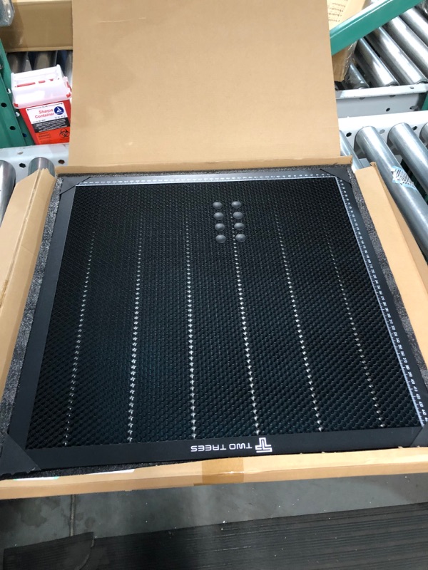 Photo 3 of OUYZGIA Honeycomb Laser Bed 500x500mm Steel Honeycomb Board Cutting Table for Laser Cutter Engraver