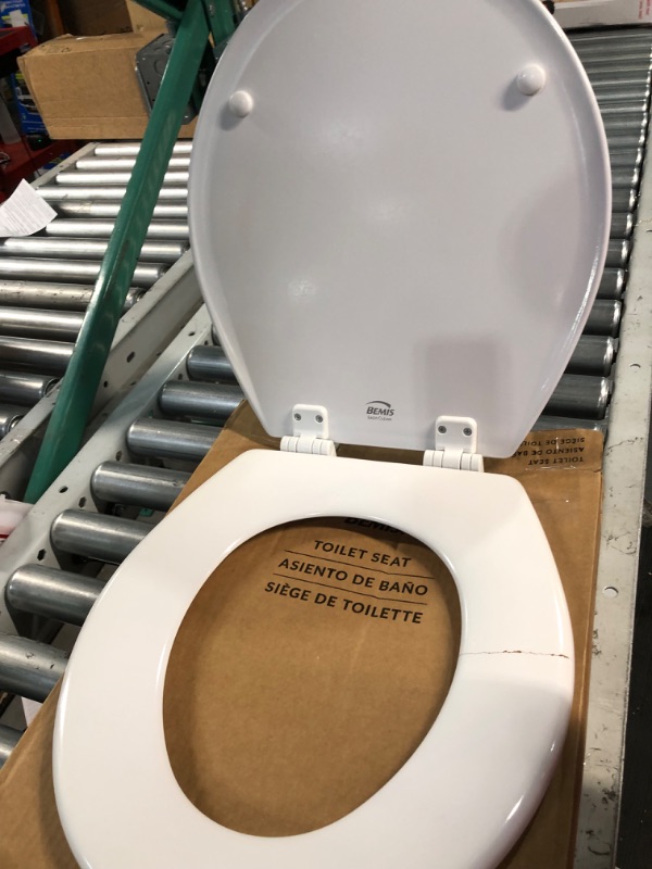 Photo 3 of [READ NOTES]
Bemis 500EC 390 Lift-Off Wood Round Toilet SEAT, Cotton White