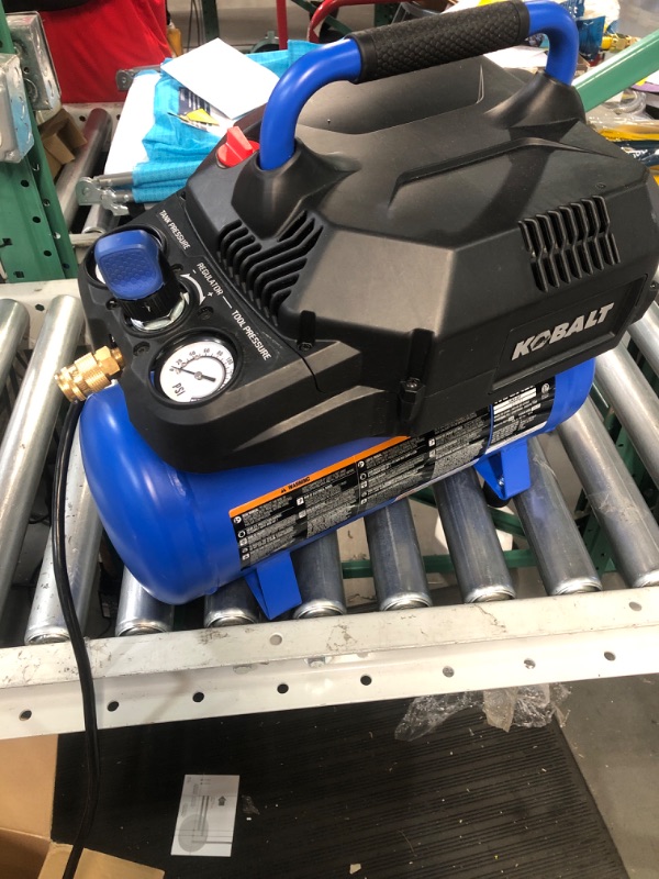 Photo 2 of Kobalt 3-Gallon Portable 150-PSI Electric Hot Dog Air Compressor **PARTS ONLY** **DOESN'T WORK**