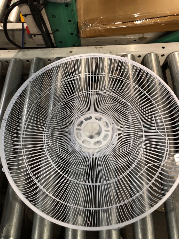 Photo 4 of * used item * powers on *
Comfort Zone CZ16WR 16" Quiet 3-Speed Wall Mount Fan with Remote Control