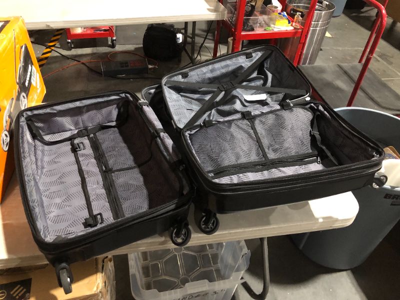 Photo 6 of ***SCRATCHES - SEE PICTURES***
Samsonite Winfield 3 DLX Hardside Expandable Luggage with Spinners, Black, 2-Piece Set (20/25 Inches)