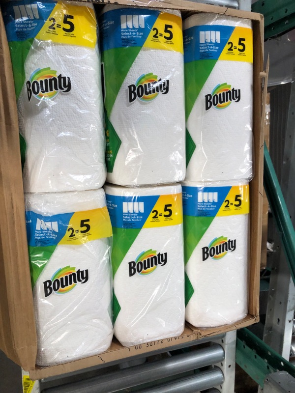 Photo 3 of Bounty Quick Size Paper Towels, White, 4 Packs Of 2 Family Rolls = 8 Family Rolls