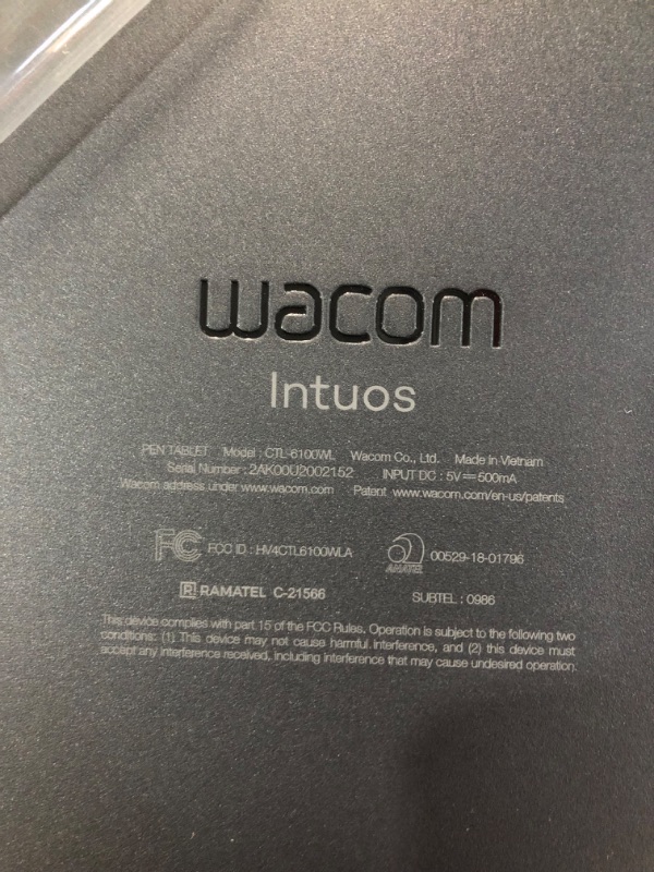 Photo 5 of * compatible with windows 7, 8.1 ios 10.11 *
Wacom Intuos Bluetooth Creative Pen Tablet (Medium, Black)