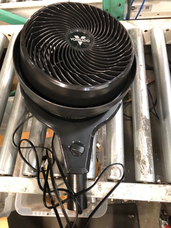 Photo 2 of **PARTS ONLY**
Vornado 602 Whole Room Air Circulator Pedestal Fan with 3 Speeds, Adjustable Black 602 