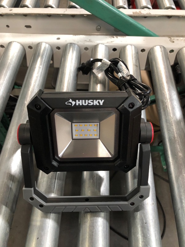 Photo 4 of Husky 1000 Lumens LED Portable Work Light