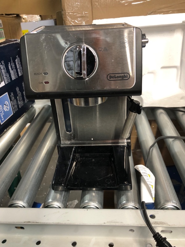 Photo 2 of (USED) 15-Bar Pump Espresso &amp; Cappuccino Machine