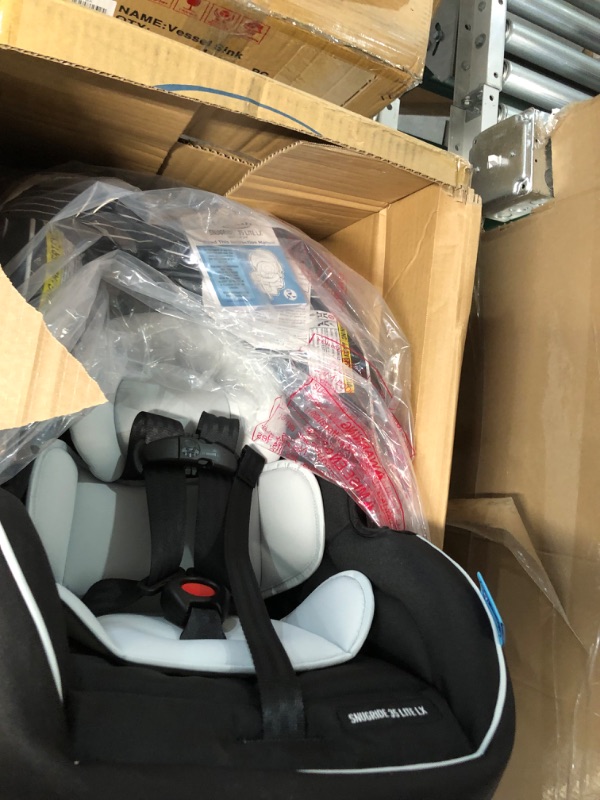 Photo 2 of *NEW**Graco SnugRide 35 Lite LX Infant Car Seat, Studio SnugRide 1 Count (Pack of 1) Studio