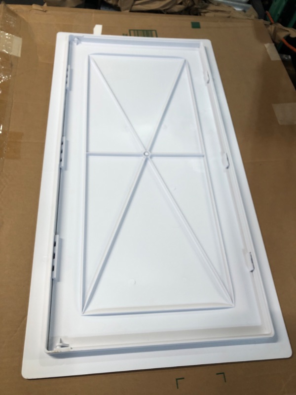 Photo 3 of 16X31 WHITE PLASTIC COVER WITH LID