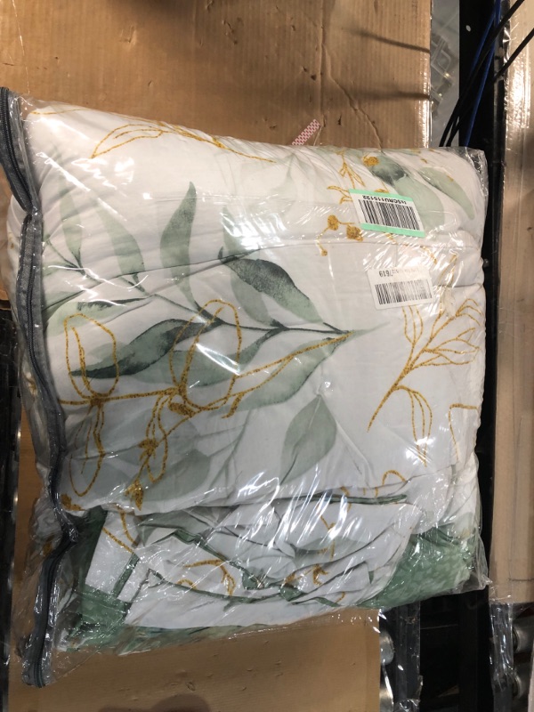 Photo 4 of [Like New] Joyreap 7 Piece Bed in a Bag Queen, Green Leaves Printed on White 