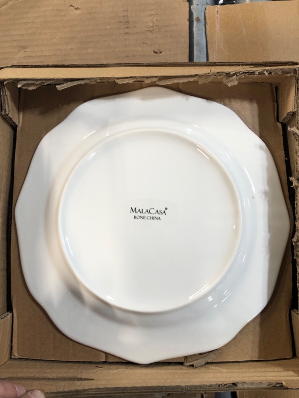 Photo 6 of [Brand New] MALACASA Plates and Bowls Sets, 16 Piece Bone China Dinnerware Sets for 4, Round White Dish Set