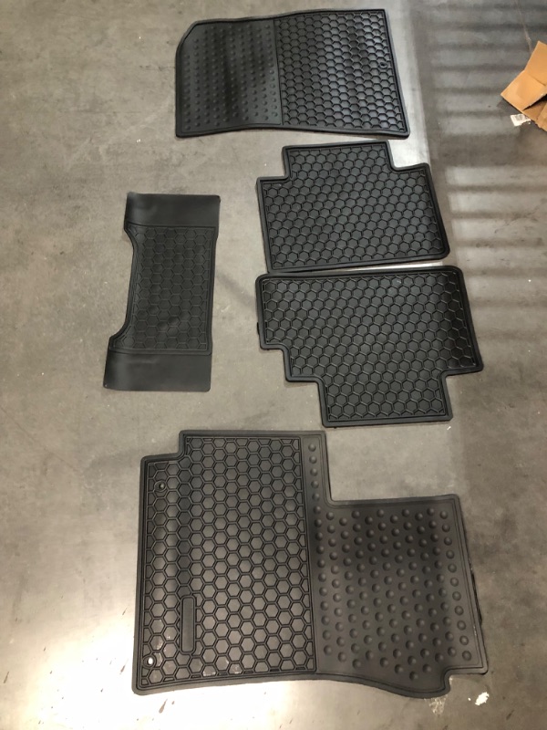 Photo 1 of Megiteller Car Floor Mats Custom Odorless Washable Heavy Duty Rubber BLACK