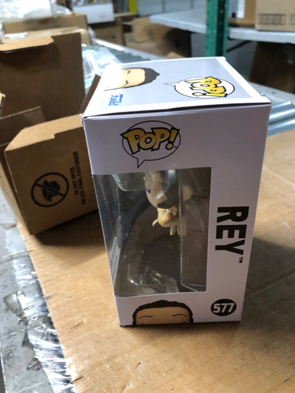 Photo 3 of Funko Pop! Star Wars: Power of The Galaxy - Rey, Amazon Exclusive NEW