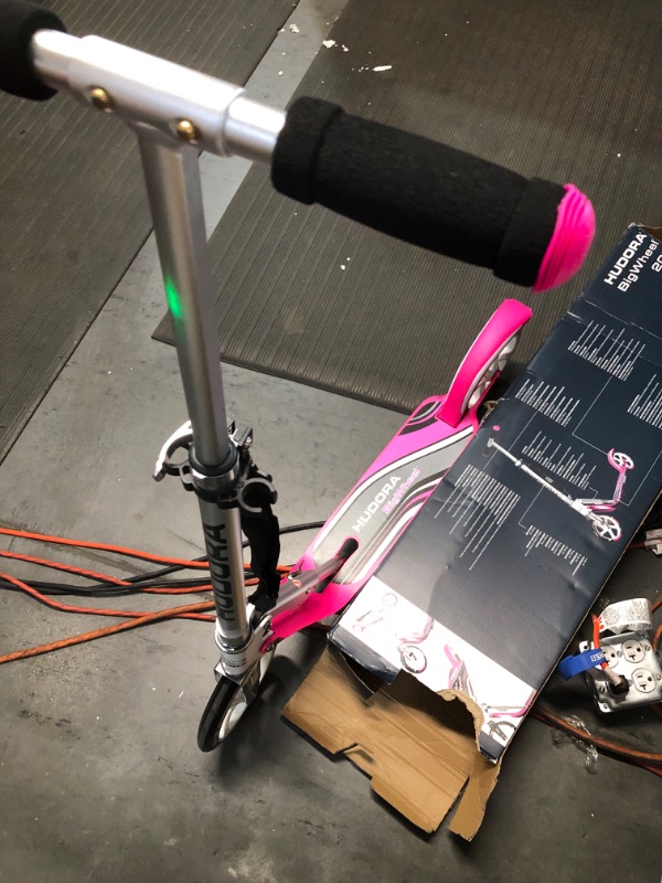 Photo 5 of HUDORA Big Wheel Scooter 205 - Tret-Roller White/Pink