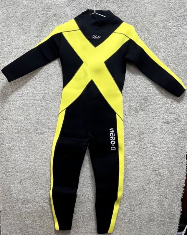 Photo 1 of Hevto Hero-II Kids Wetsuit Size 8 Black Yellow 