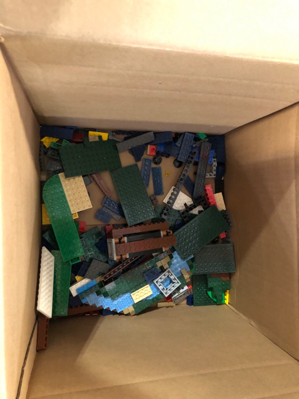 Photo 2 of ***MISSING PIECES - SEE NOTES*** LEGO Ideas Tree House 21318