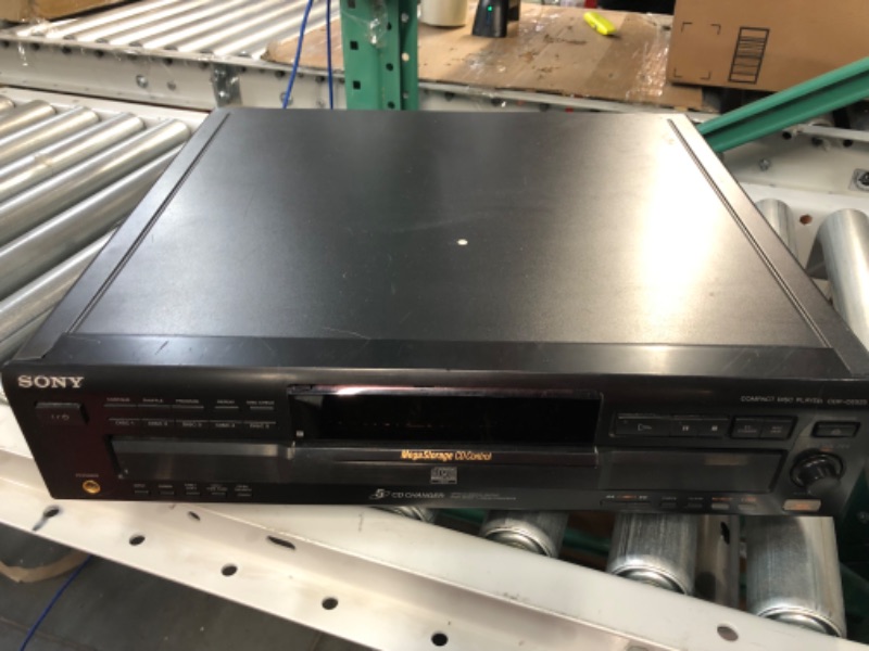 Photo 2 of [for parts] Sony CDP-CE525 cd player