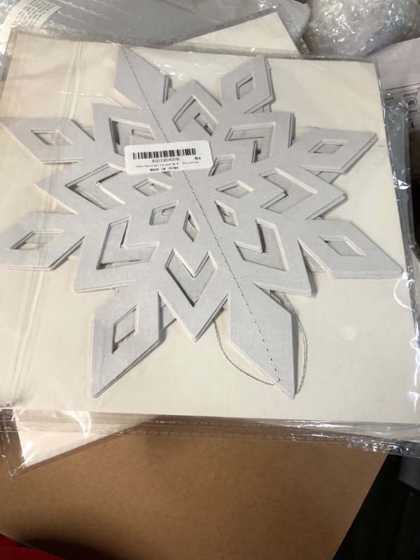 Photo 6 of 3D White Snowflake Garland Winter Wonderland Hanging Snowflake Decorations 