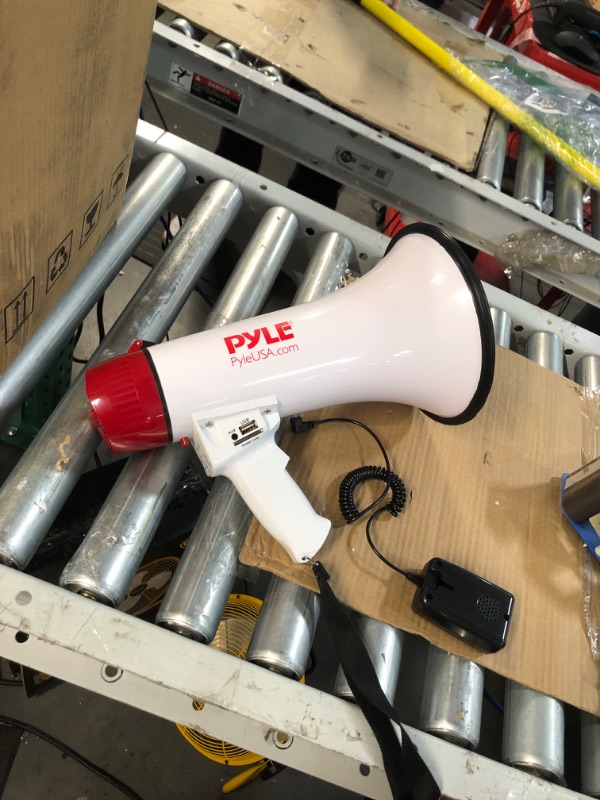 Photo 2 of Pyle Pro Bluetooth Megaphone Bullhorn PYLPMP42BT