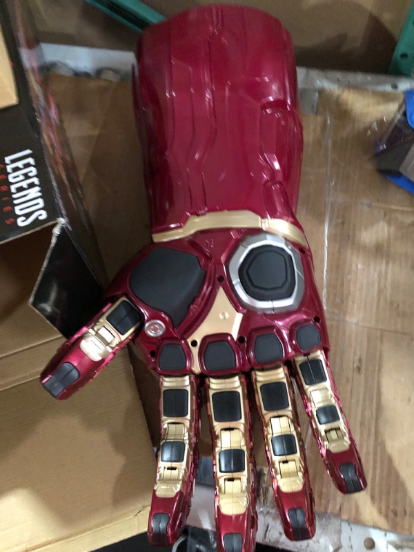 Photo 2 of Avengers Marvel Legends Series Endgame Power Gauntlet Articulated Electronic Fist,Brown,