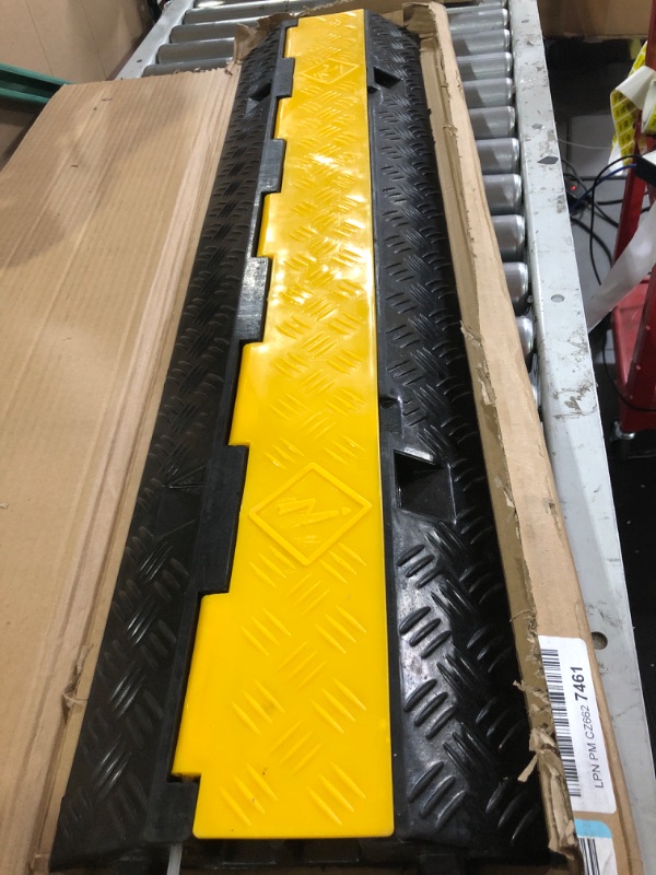 Photo 3 of Durable Cable Ramp Protective Cover - 2,000 lbs Max Heavy Duty Hose & Cable Track Protector - Pyle PCBLCO26 Single Pack Cover