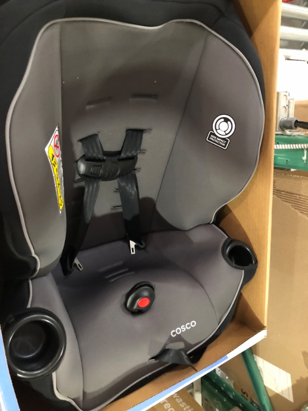 Photo 2 of Cosco Onlook 2-in-1 Convertible Car Seat