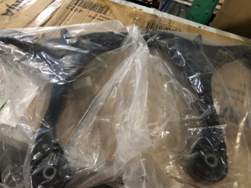 Photo 2 of AUTOSAVER88 -Pair of Front Lower Control Arm Compatible with 2002-2006 CR-V