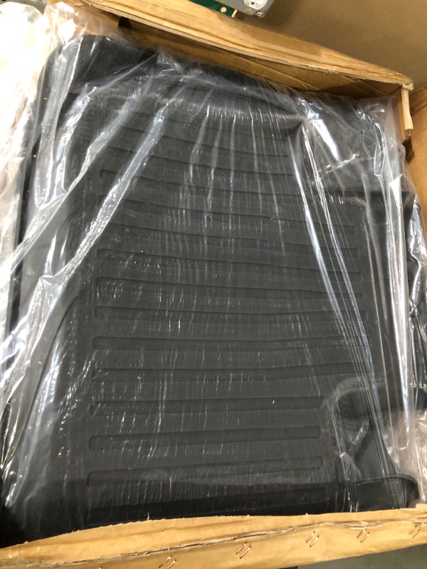 Photo 2 of Tesla Model Y Floor Mats 2021-23 Mats Waterproof Anti-Slip Suitable for 5 Seats