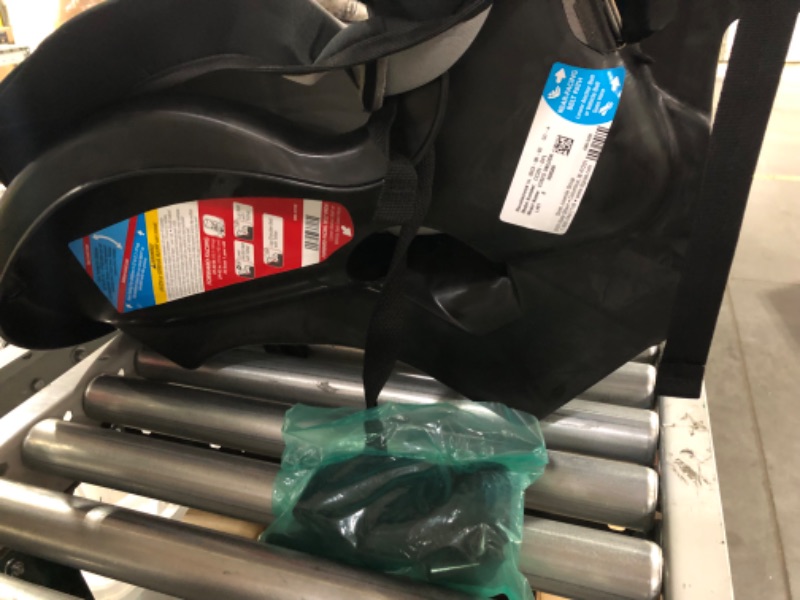 Photo 7 of Cosco Onlook 2-in-1 Convertible Car Seat