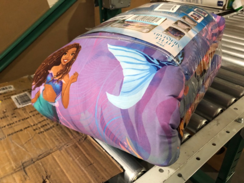 Photo 3 of Franco Disney Princess Ariel The Little Mermaid Live Action Movie Kids Bedding Super Soft Comforter, Queen