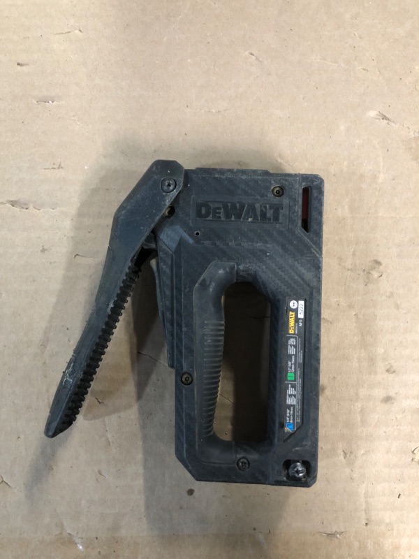 Photo 3 of [Used] DEWALT Staple Gun, Carbon Fiber Body, 2-in-1 Tacker (DWHT80276)
