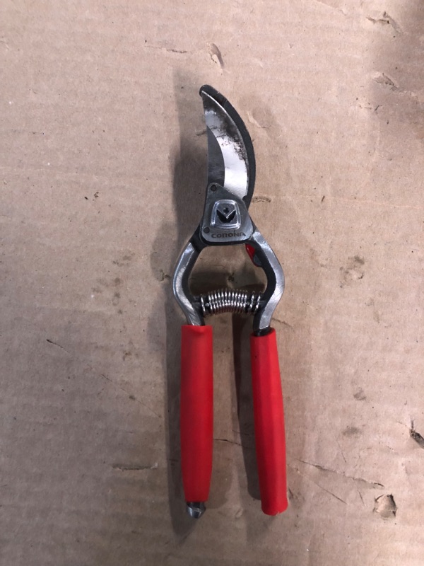 Photo 2 of [Brand New] Corona BP 7200 Forged Pro Cut Bypass Hand Pruner, 1-Inch, Red