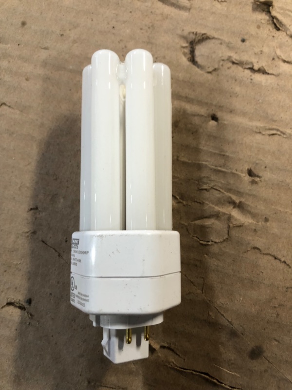 Photo 3 of [Damaged] Feit Electric PL GX24Q-3 4-Pin LED Light Bulb Cool White 26 Watt Equivalence 1 pk