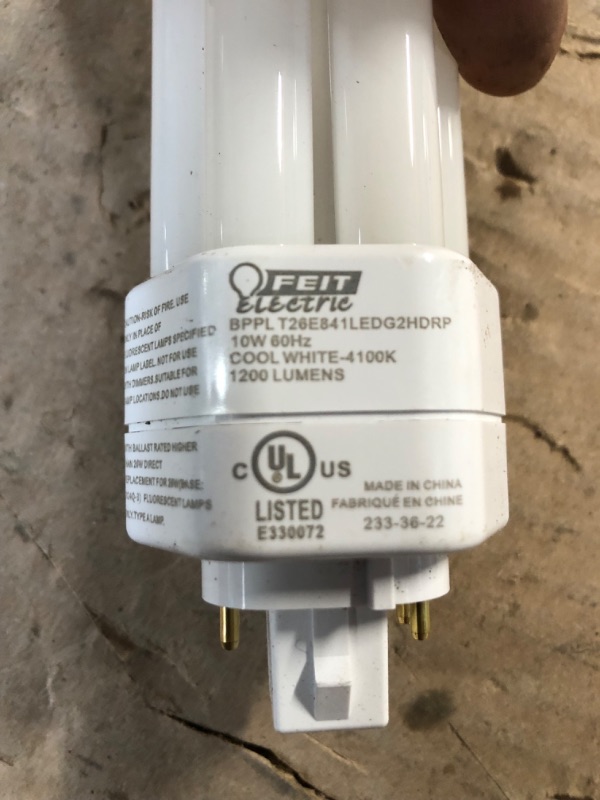 Photo 1 of [Damaged] Feit Electric PL GX24Q-3 4-Pin LED Light Bulb Cool White 26 Watt Equivalence 1 pk