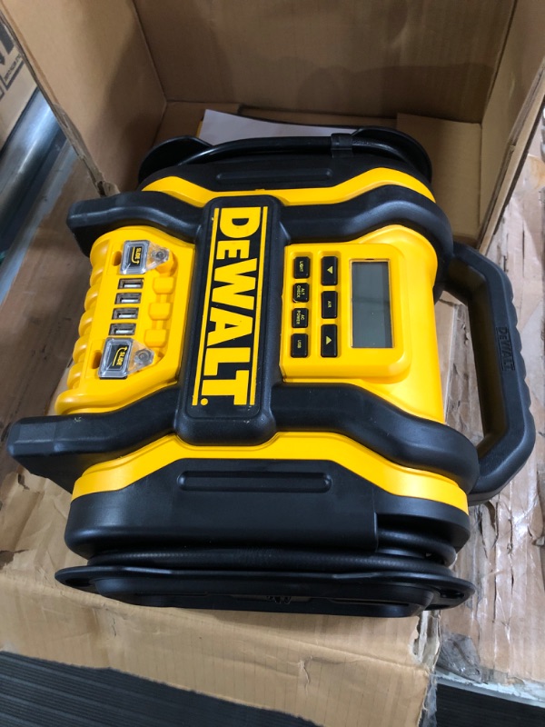 Photo 2 of DEWALT DXAEPS14 1600 Peak Battery Amp 12V Automotive Jump Starter/Power Station 