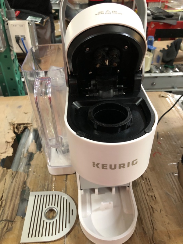 Photo 2 of ***item not functional sold for parts***
Keurig K-Supreme Coffee Maker, Single Serve K-Cup Pod Coffee Brewer 66oz.