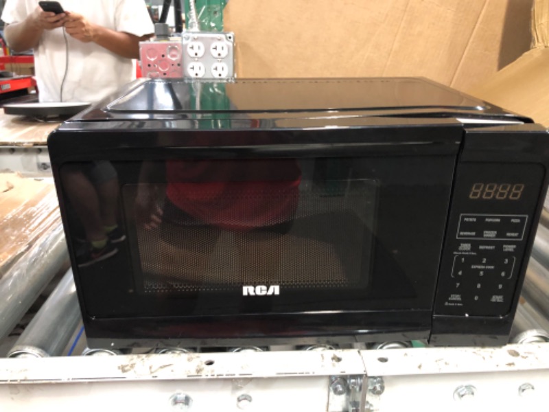 Photo 2 of **SEE NOTES**
RCA RMW733-BLACK RMW733 0.7 Cu. Ft. Microwave, Black 0.7 