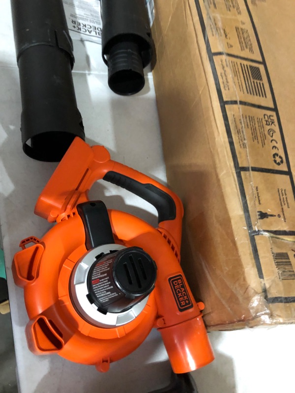 Photo 4 of **SEE NOTES**
BLACK+DECKER 40V Leaf Blower/Leaf Vacuum Kit