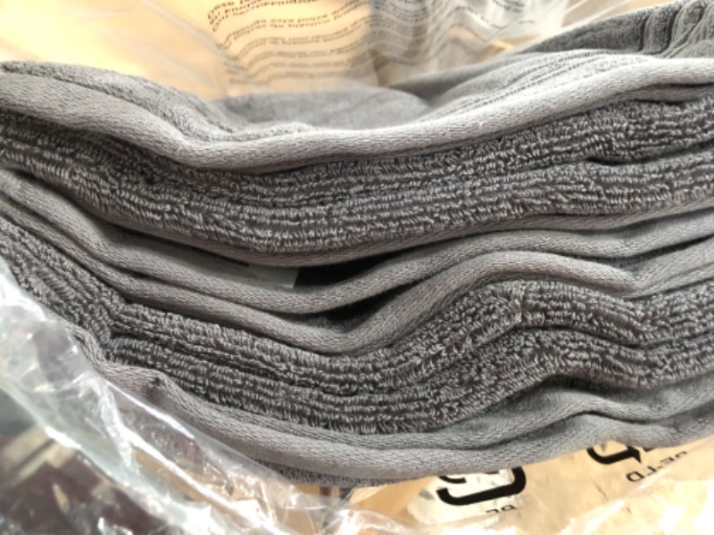 Photo 2 of **SEE NOTES ** AmazonBasics Fade-Resistant Cotton Hand Towel 2 PACK