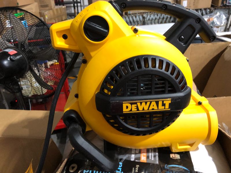 Photo 5 of * item used *
DEWALT DXAM-2260 Portable Air Mover/Floor Dryer, 600 Cfm