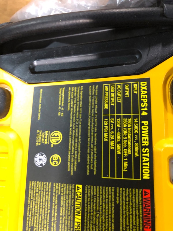 Photo 4 of DEWALT DXAEPS14 1600 Peak Battery Amp 12V Automotive Jump \